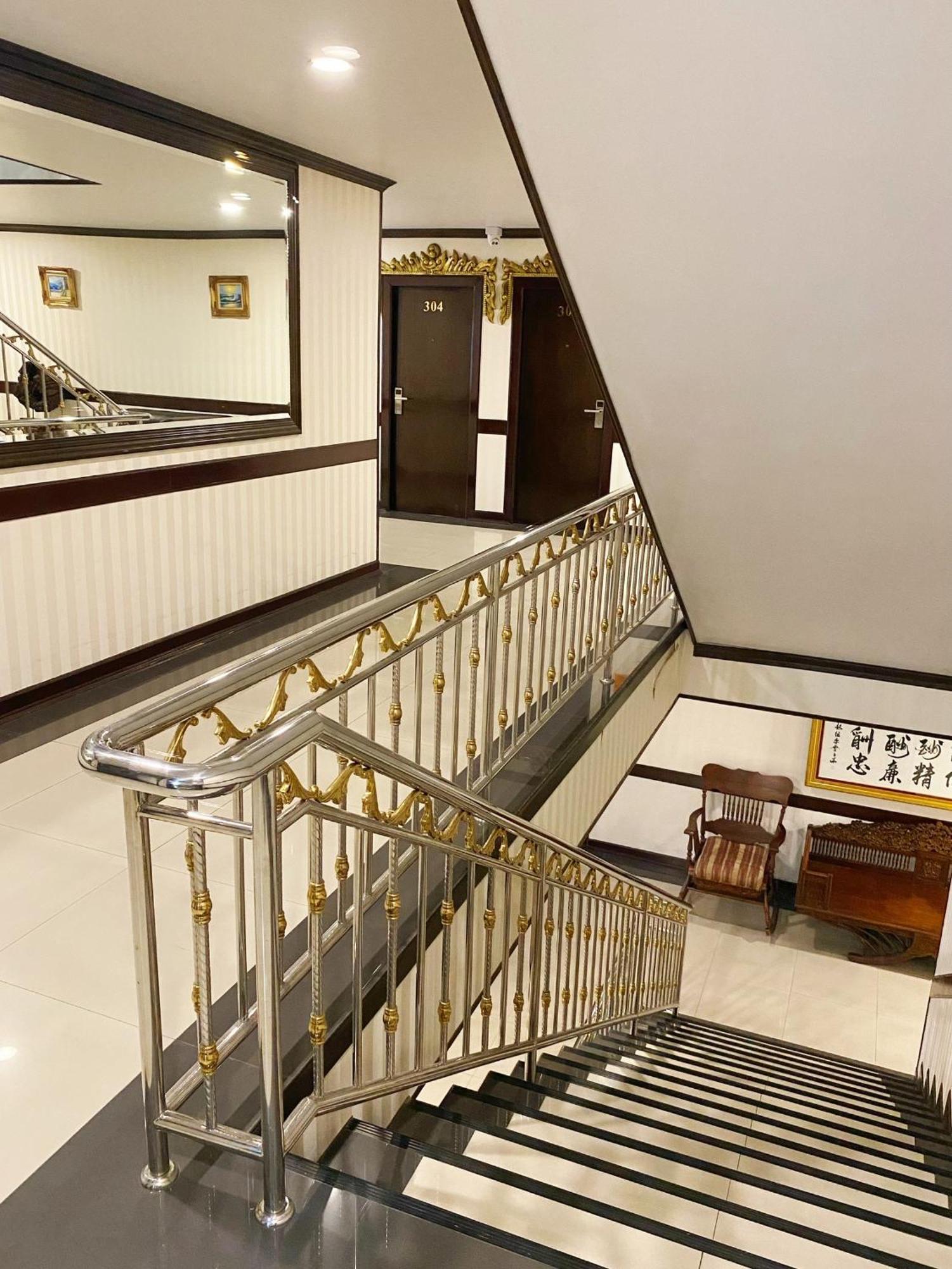 Romena Grand Hotel Chiang Mai Eksteriør billede