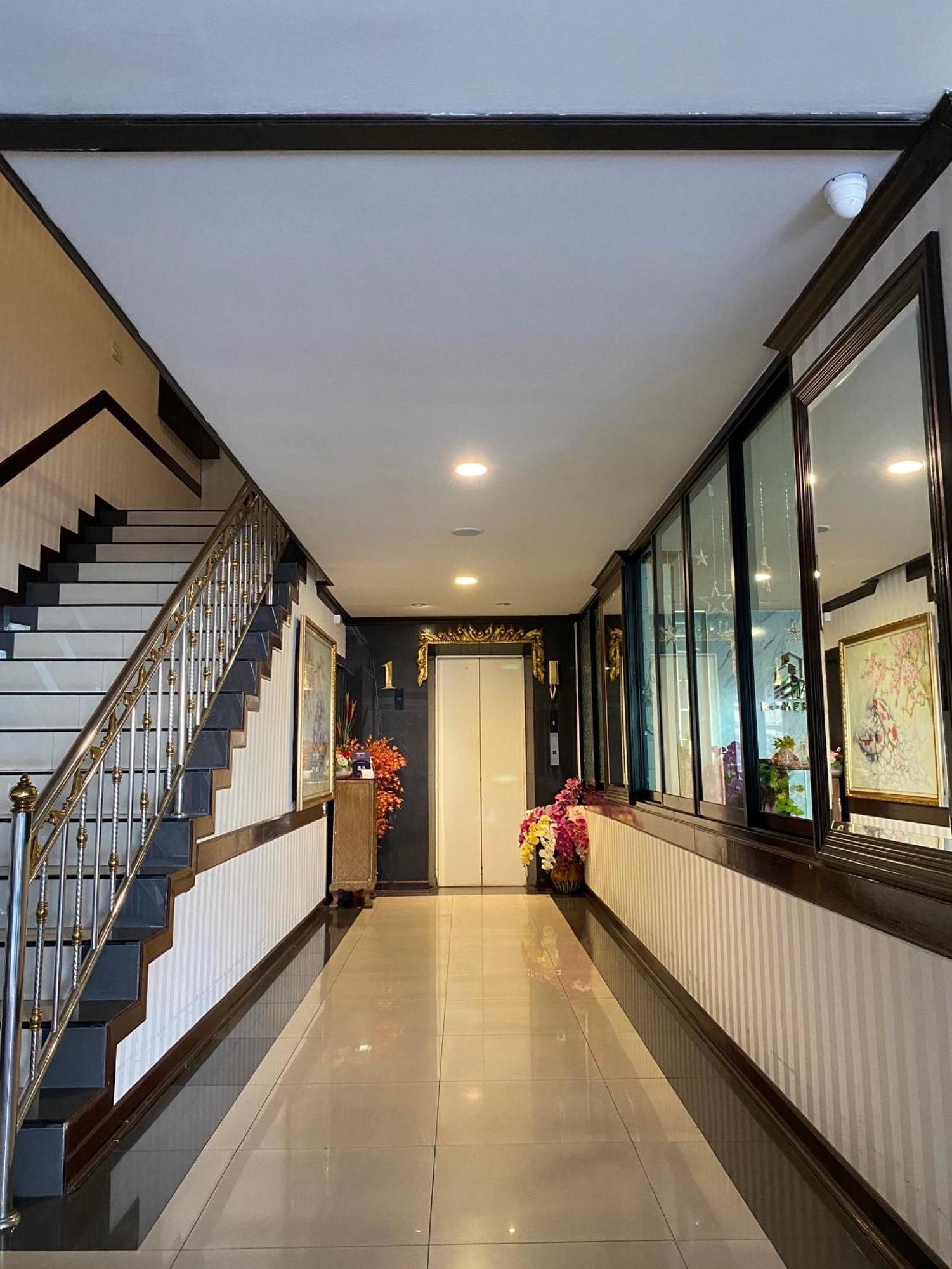 Romena Grand Hotel Chiang Mai Eksteriør billede